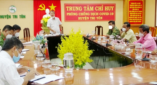 Quyết tâm dập dịch tại thị trấn Tri Tôn