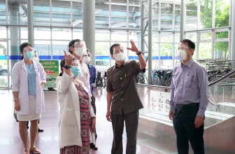 Bí thư Tỉnh ủy An Giang Lê Hồng Quang kiểm tra công tác phòng, chống dịch bệnh COVID-19 tại Bệnh viện Đa khoa Trung tâm An Giang