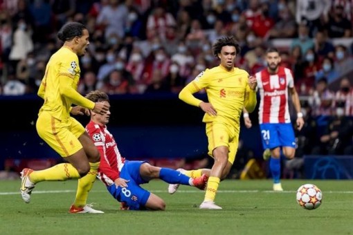Salah tỏa sáng, Liverpool đánh bại Atletico Madrid