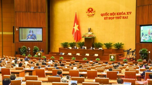 Khẩn trương triển khai gói kích thích đủ lớn để phục hồi nền kinh tế