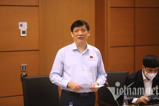 Bộ trưởng Y tế: Năm 2022 có thể tiêm vắc xin cho trẻ em trên 3 tuổi