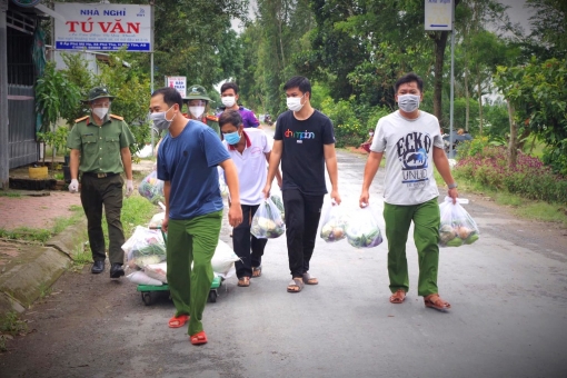 Đi dân nhớ, ở dân thương