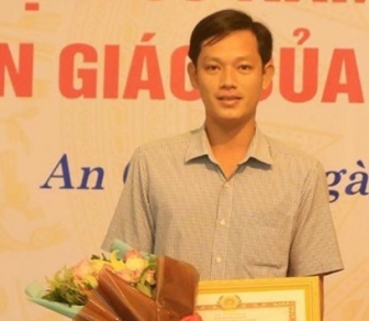 Giáo viên Trần Phong Bắc, Trường Tiểu học B Hòa Lạc đoạt giải nhất tuần 2 Cuộc thi trắc nghiệm “Chung tay phòng, chống dịch COVID-19”