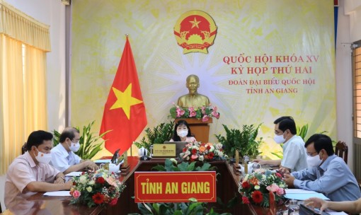 Thảo luận về cơ chế, chính sách đặc thù cho 4 địa phương