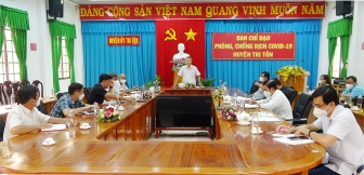 Số ca nhiễm tăng cao, lãnh đạo huyện Tri Tôn làm việc với 5 xã, thị trấn