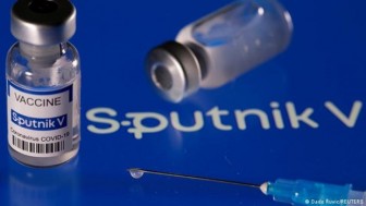 Nga khẳng định vaccine Sputnik V an toàn để tiêm mũi tăng cường