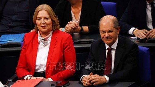 Chủ tịch Quốc hội Vương Đình Huệ chúc mừng Chủ tịch Quốc hội Đức Bärbel Bas