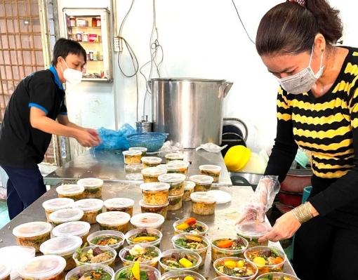 Chợ Mới chăm lo cho người dân ảnh hưởng dịch COVID-19