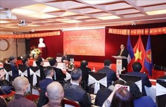 Thủ tướng Phạm Minh Chính gặp mặt đại diện kiều bào tại khu vực châu Âu