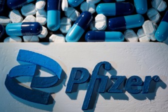 COVID-19: Hy vọng từ công bố của Pfizer