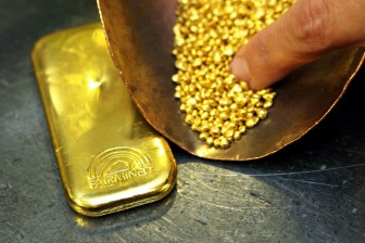 Giá vàng thế giới tăng gần 2% trong tuần qua