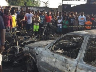 Số thương vong trong vụ nổ xe bồn tại Sierra Leone lên tới trên 200 người