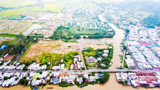 Dòng tiền đầu tư cuối năm hướng về đất nền ven sông