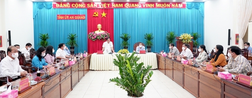 Lãnh đạo Tỉnh ủy An Giang tiếp và làm việc với lãnh đạo Tỉnh ủy Bình Dương về công tác phòng, chống dịch bệnh COVID-19