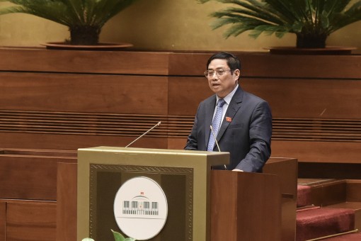 Thủ tướng và các bộ trưởng trả lời chất vấn trước Quốc hội