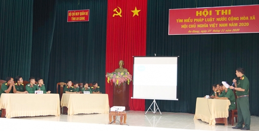 Phổ biến, giáo dục pháp luật trong lực lượng vũ trang