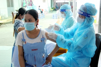 UBND tỉnh An Giang chấp thuận phân bổ 28.086 liều vaccine Pfizer ưu tiên tiêm cho nhóm học sinh lớp 12