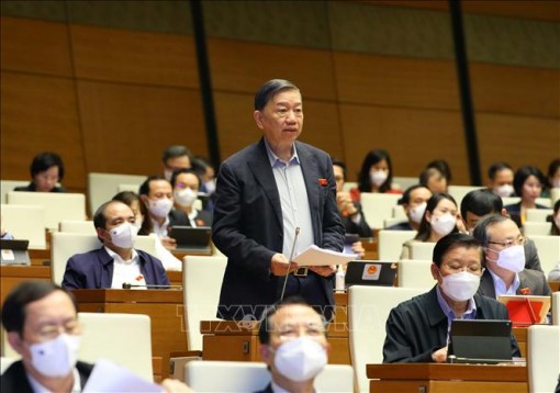 Khẩn trương khắc phục bất cập trong phòng, chống dịch để sớm phục hồi KT-XH