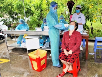 UBND tỉnh An Giang chỉ đạo thực hiện các biện pháp chuyên môn y tế theo tinh thần Nghị quyết 128/NQ-CP
