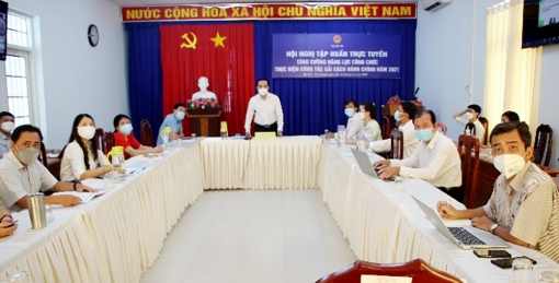 UBND tỉnh An Giang tổ chức bồi dưỡng trực tuyến tăng cường năng lực công chức thực hiện công tác cải cách hành chính năm 2021