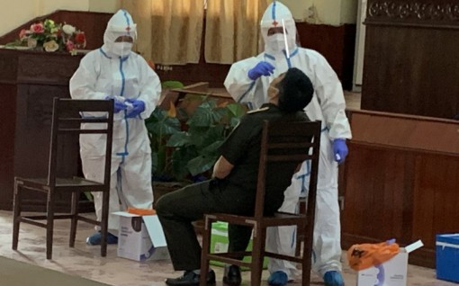 Lào triển khai tiêm vaccine ngừa COVID-19 cho trẻ em