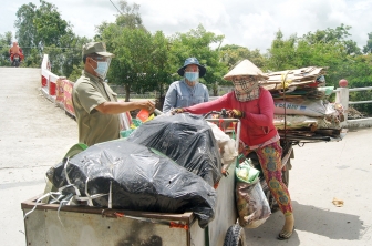 Thoại Sơn hỗ trợ lao động tự do và hộ kinh doanh khó khăn do COVID-19