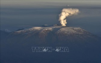 Núi lửa Nevado del Ruiz của Colombia lại phun trào