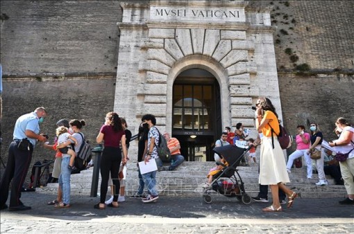 Italy tuyên bố kiểm soát được tình hình dịch COVID-19