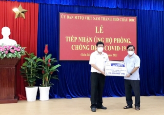 Điện lực Châu Đốc chung tay cùng địa phương phòng, chống dịch bệnh COVID- 19