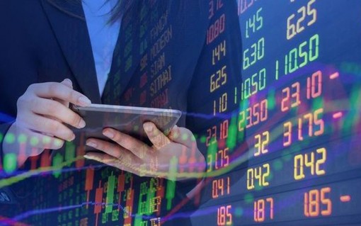 Nhóm cổ phiếu chứng khoán vẫn tăng, VN-Index giảm hơn 6 điểm