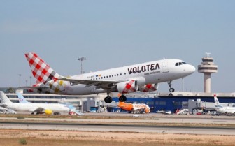 Máy bay Tây Ban Nha sơ tán hành khách do bị đe dọa đánh bom