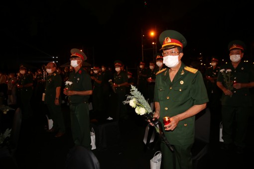 Nhớ đến đau thương để cùng nhau vượt lên phía trước