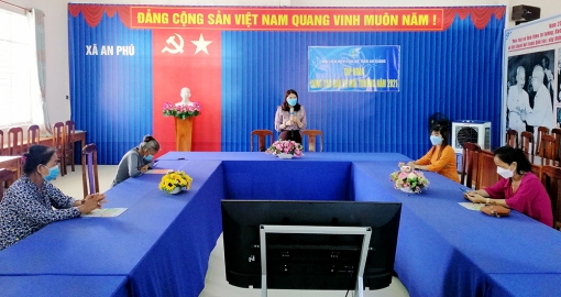 Hội Liên hiệp Phụ nữ An Giang tập huấn bảo vệ môi trường tại xã An Phú
