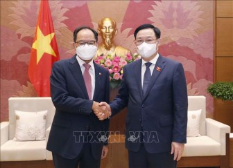 Chủ tịch Quốc hội Vương Đình Huệ tiếp Đại sứ Hàn Quốc tại Việt Nam