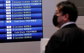 Nhật Bản tạm ngừng cho khách nước ngoài nhập cảnh để ngăn biến thể Omicron