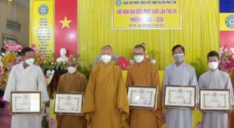 Đại hội đại biểu Phật giáo Việt Nam huyện Phú Tân lần thứ VII