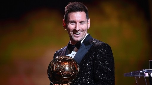 Messi chiến thắng Quả bóng vàng 2021