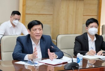 Bộ trưởng Y tế: Gia hạn vaccine theo thông lệ quốc tế, Việt Nam không tự gia hạn