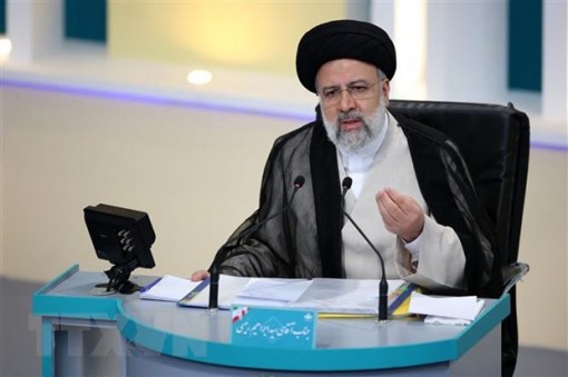 Chính phủ Iran theo đuổi thúc đẩy dỡ bỏ các lệnh trừng phạt