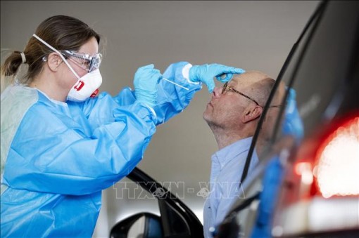Hà Lan cảnh báo Omicron trở thành biến thể lây nhiễm chủ đạo
