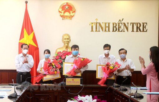 Bến Tre: Trao giấy chứng nhận sản phẩm công nghiệp nông thôn tiêu biểu cấp quốc gia lần thứ IV năm 2021