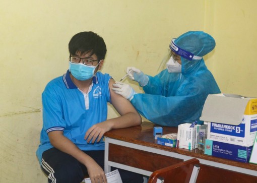 Cần Thơ: Gần 90% học sinh 12-17 tuổi đã tiêm mũi 1 vaccine phòng COVID-19