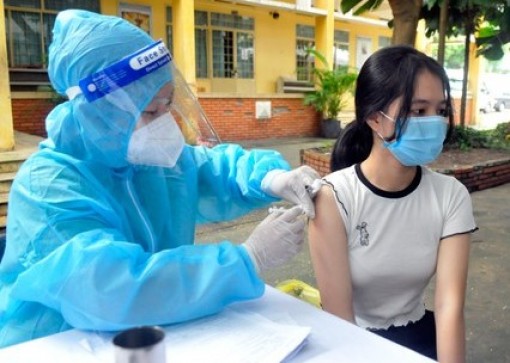 Vì sao cần tăng tốc tiêm vaccine COVID-19 cho trẻ em?