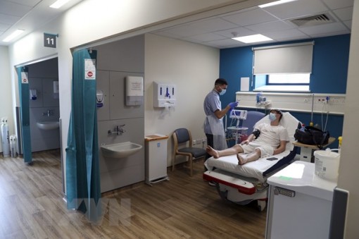 Bộ xét nghiệm nhanh của Anh cho kết quả chính xác cao với Omicron