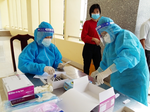 Ngày 15-12: An Giang ghi nhận 387 ca mắc mới, điều trị khỏi bệnh 434 ca COVID-19