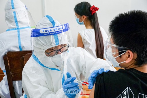 Cà Mau: Gần 900.000 người được tiêm vắc-xin liều bổ sung, nhắc lại