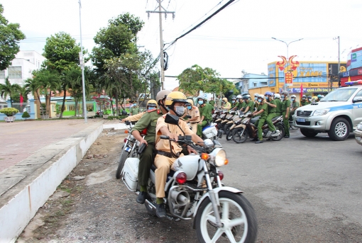 UBND tỉnh An Giang chỉ đạo bảo đảm trật tự an toàn giao thông trong dịp Tết và Lễ hội xuân 2022
