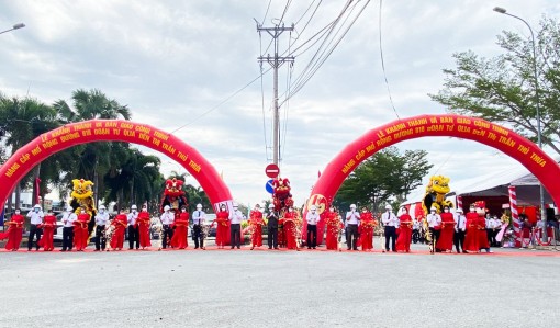 Long An: Khánh thành và bàn giao công trình Nâng cấp mở rộng Đường tỉnh 818