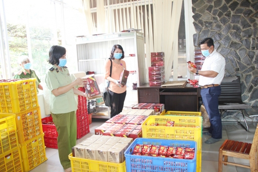 An Giang tăng cường kiểm tra bảo đảm an toàn thực phẩm Tết Nguyên đán Nhâm Dần và lễ hội Xuân 2022