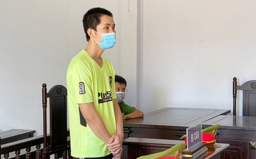 Vi phạm quy định phòng dịch, bị phát hiện sử dụng ma túy